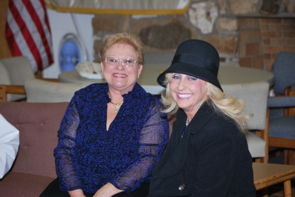 HolidayPotLuck_0019