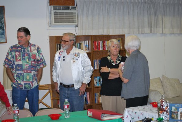 HolidayPotLuck_0020