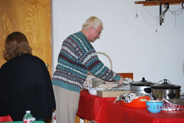 HolidayPotLuck_0024