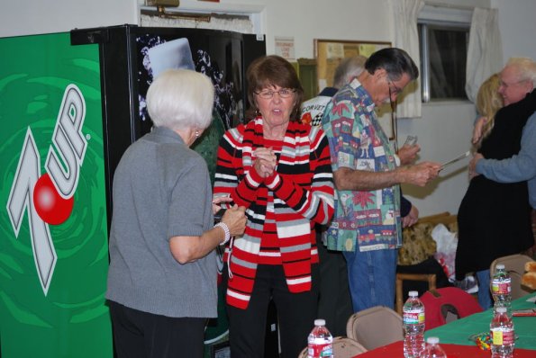 HolidayPotLuck_0026