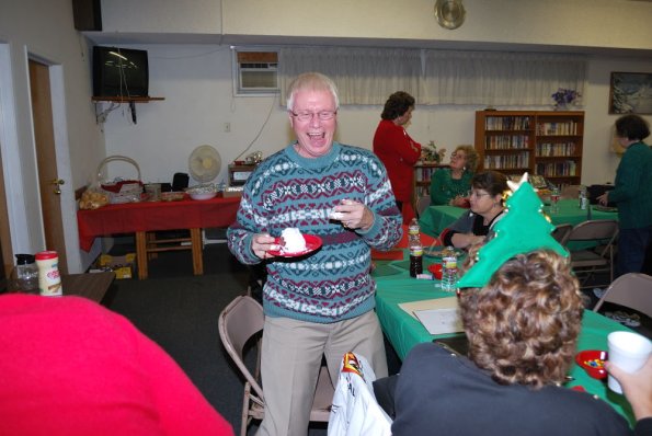 HolidayPotLuck_0049