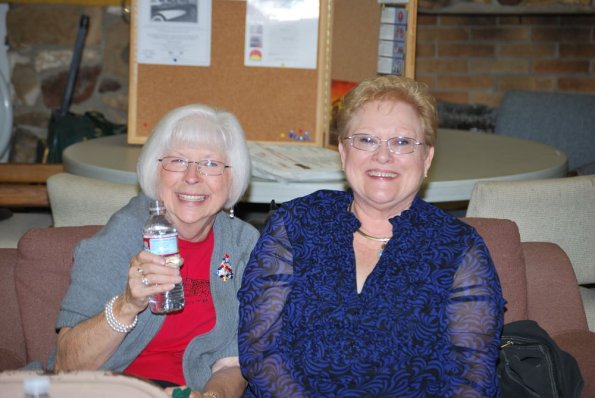 HolidayPotLuck_0058