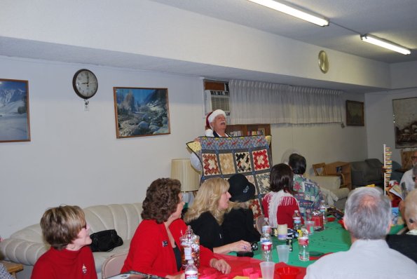 HolidayPotLuck_0076