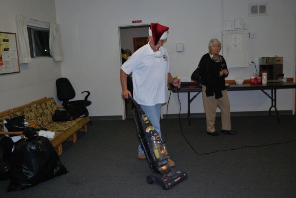 HolidayPotLuck_0079