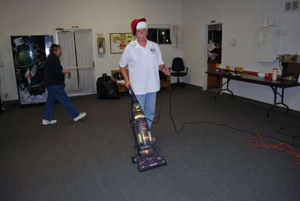 HolidayPotLuck_0080