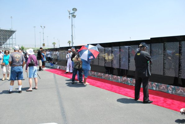 MovingWall_032
