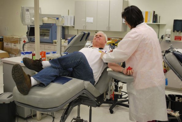Red_Cross_2010_031