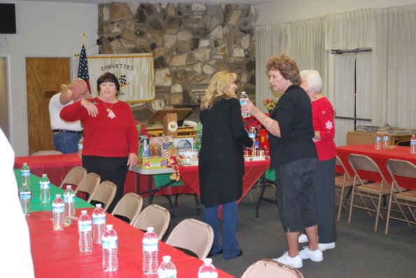 HolidayPotLuck_0005