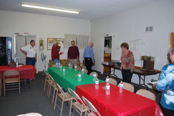 HolidayPotLuck_0006