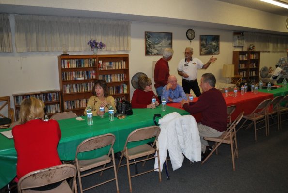 HolidayPotLuck_0013