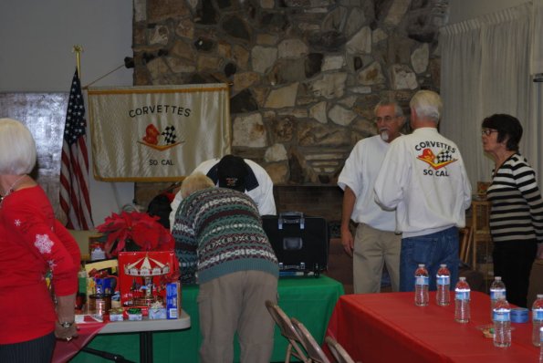 HolidayPotLuck_0019