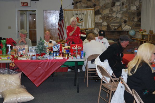 HolidayPotLuck_0028