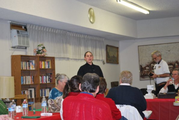 HolidayPotLuck_0044