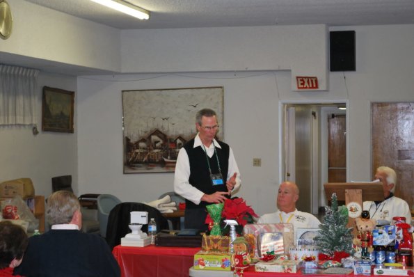 HolidayPotLuck_0045