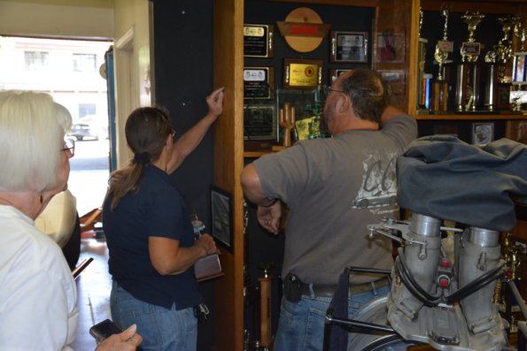 ThrophyCleaning_0019