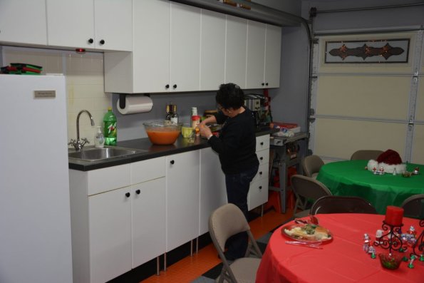 HolidayParty_001