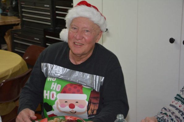HolidayParty_037