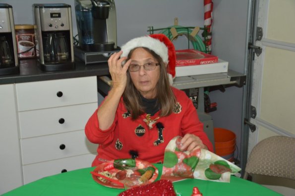 HolidayParty_047