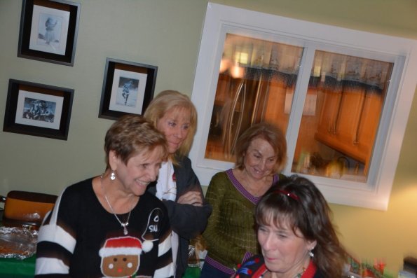 HolidayParty_0037