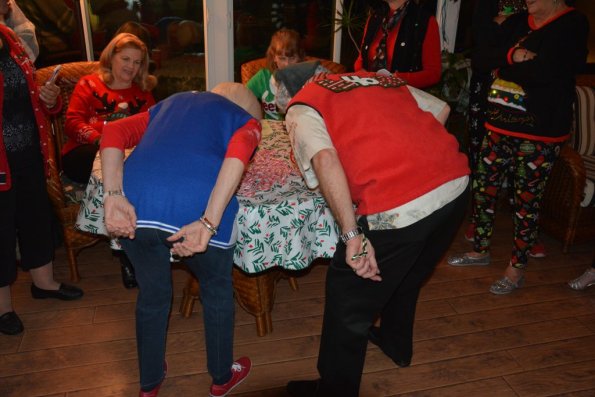 HolidayParty_0048