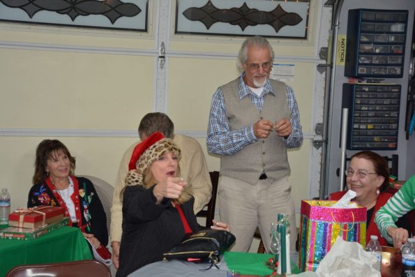HolidayParty_0107