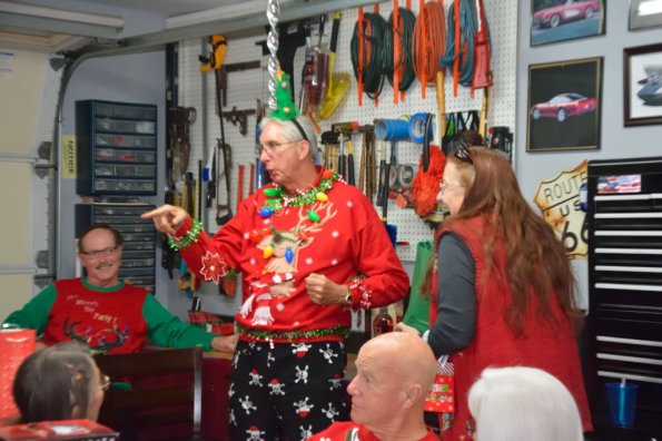 HolidayParty_0136