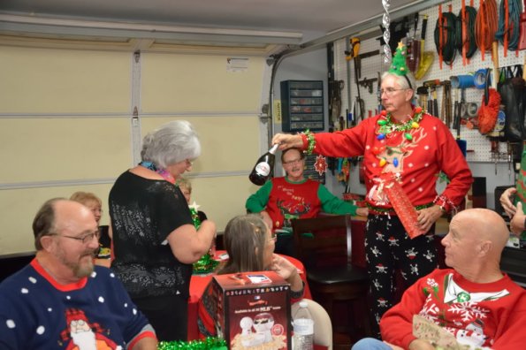 HolidayParty_0142