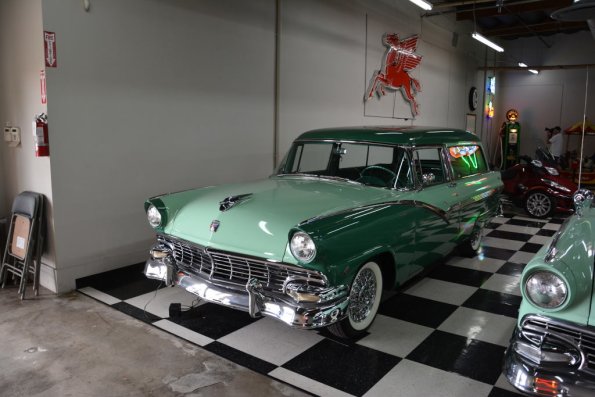 PrivateCollectio_042