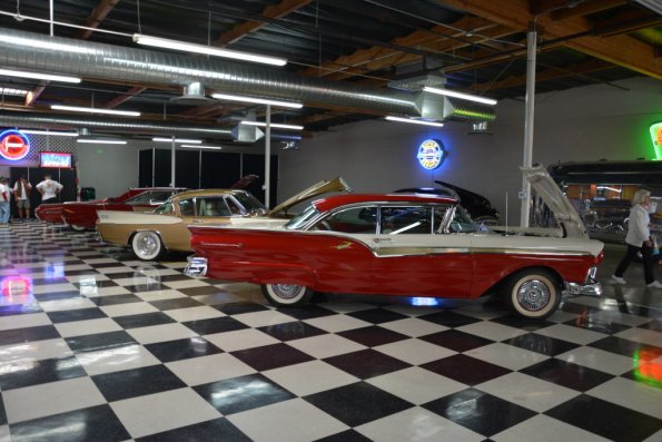 PrivateCollectio_078