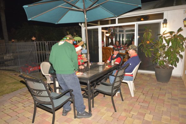 HolidayParty_037