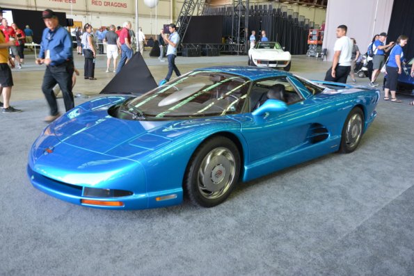 C8Reveal_076