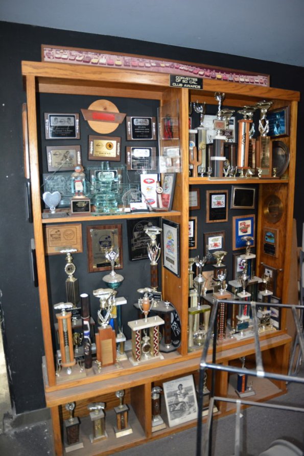 TrophyCleaning_0001