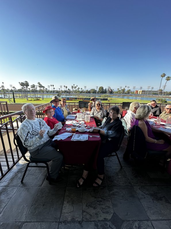 NightAtTheRaces_018