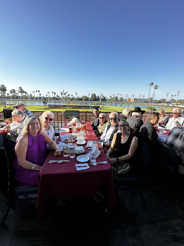 NightAtTheRaces_019
