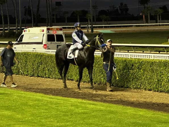 NightAtTheRaces_031