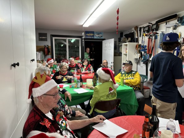 UglySweater2023_053