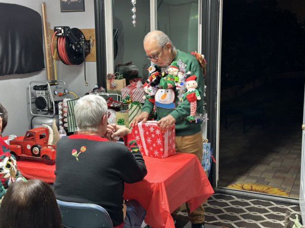 UglySweater2023_066