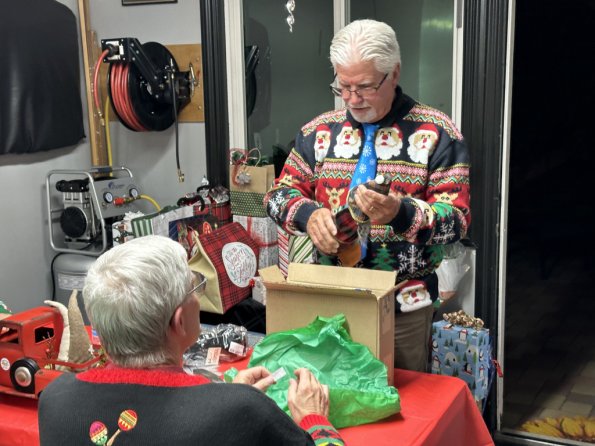 UglySweater2023_069