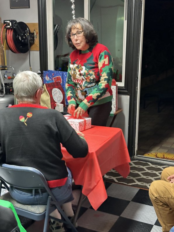 UglySweater2023_077