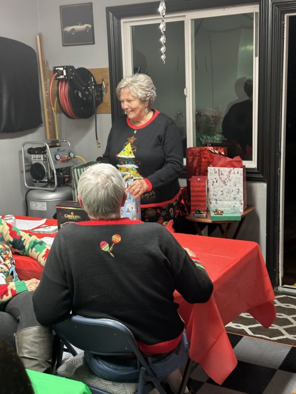 UglySweater2023_079