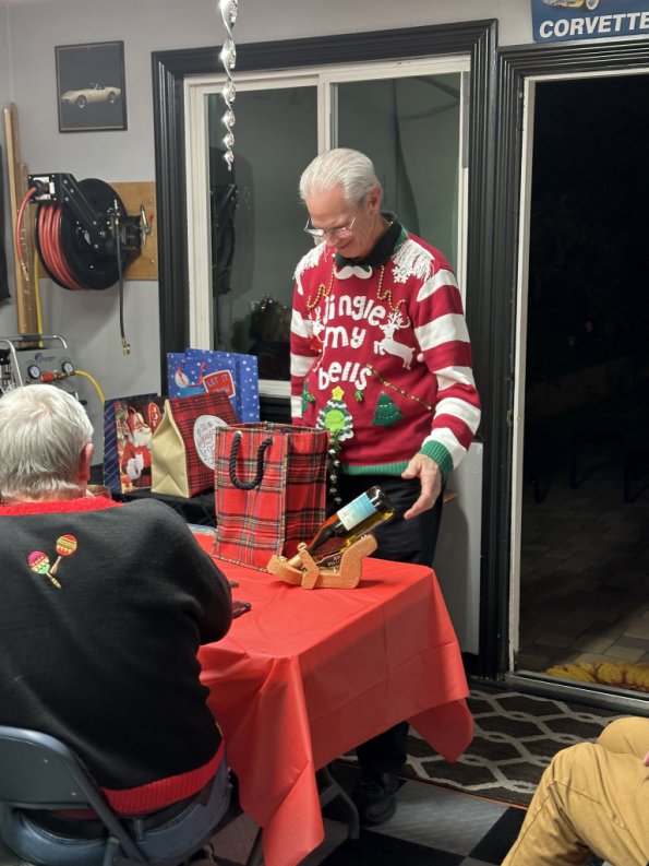 UglySweater2023_085