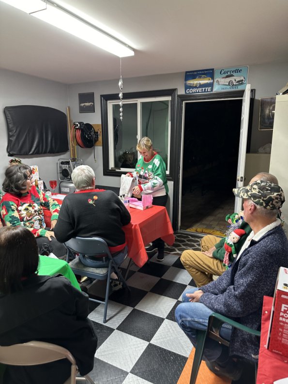UglySweater2023_090